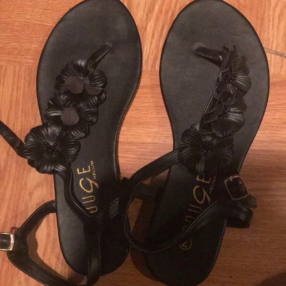Flower sandals